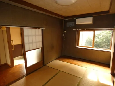 japanese-style room(s)