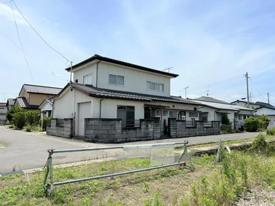 Photo 2 Photo 2