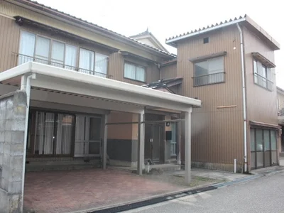 Photo 1 Photo 1