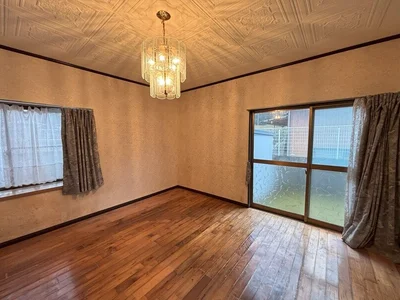 western-style room(s)