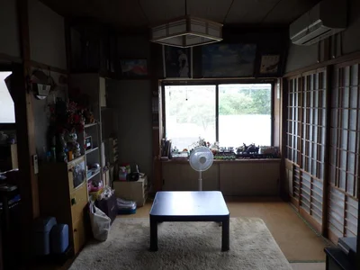 居間