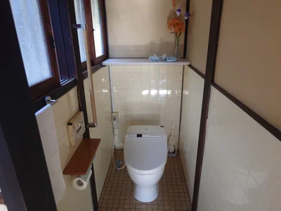 toilet