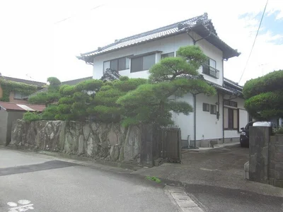 Photo 1 Photo 1
