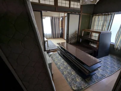 western-style room(s)