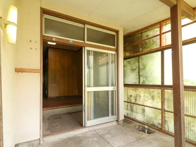 entrance