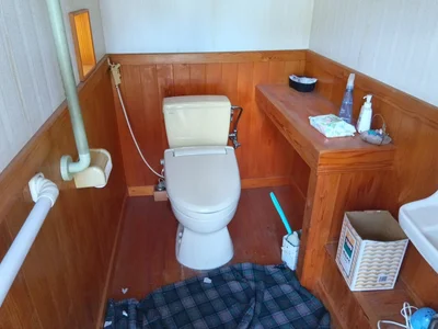 toilet