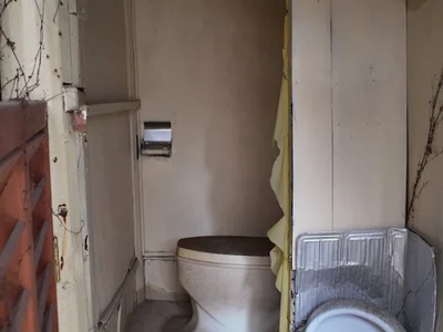 toilet