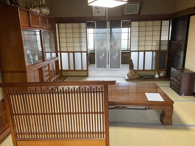 Photo 2 Photo 2