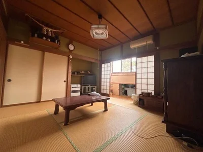 japanese-style room(s)