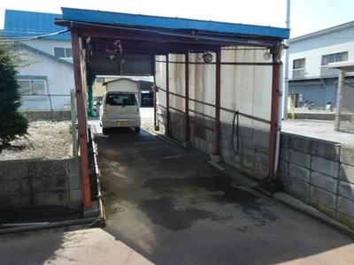 exterior exterior