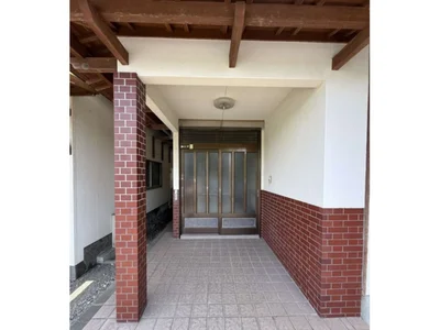 entrance