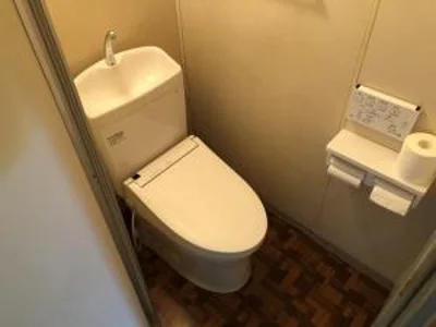toilet