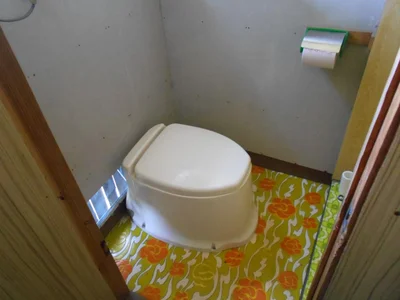toilet