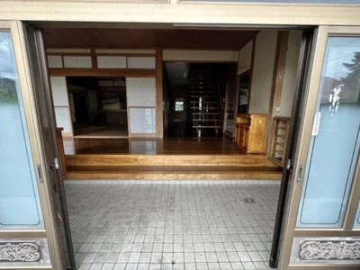 entrance