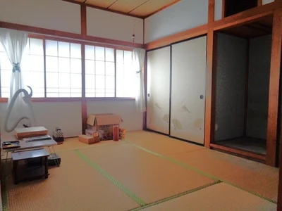 Photo 2 Photo 2