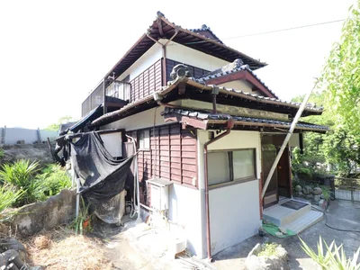 Photo 1 Photo 1
