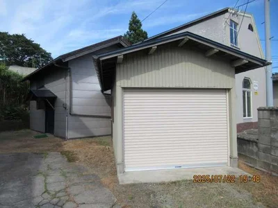 garage