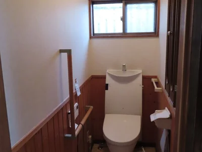 toilet