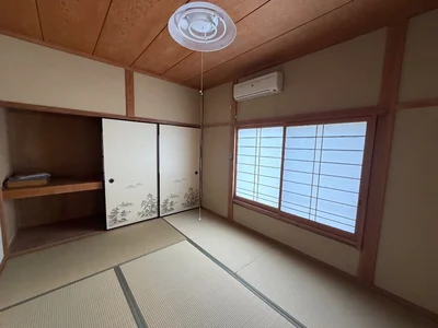 japanese-style room(s)
