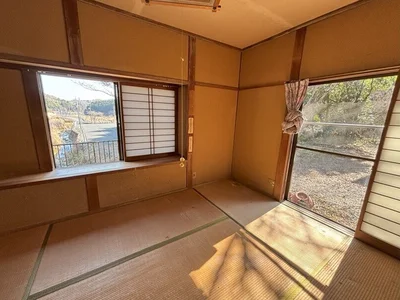 japanese-style room(s)