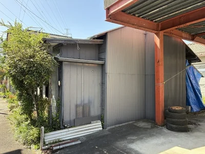 Photo 1 Photo 1