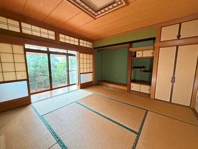 japanese-style room(s)