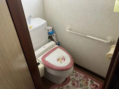 toilet