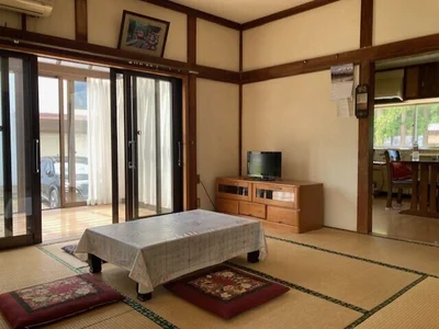 japanese-style room(s)