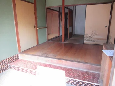 entrance