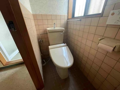 toilet