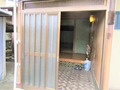 entrance entrance