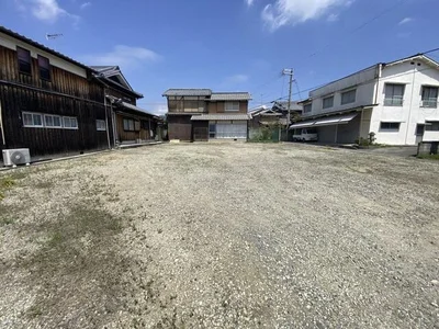 Photo 1 Photo 1