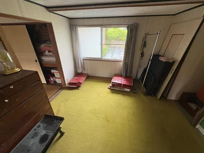 western-style room(s)