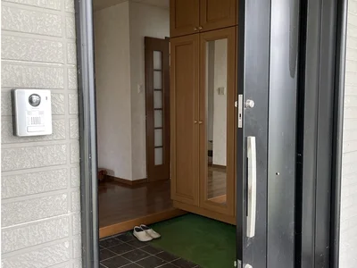 entrance entrance