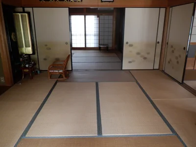 japanese-style room(s)