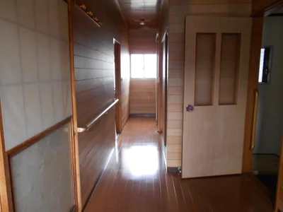 western-style room(s)