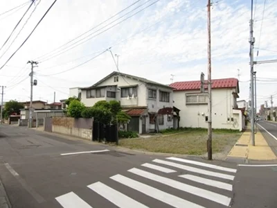 Photo 1 Photo 1
