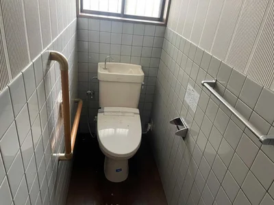 toilet