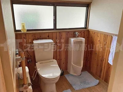 toilet