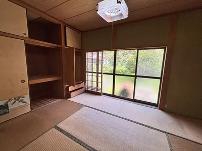 japanese-style room(s)