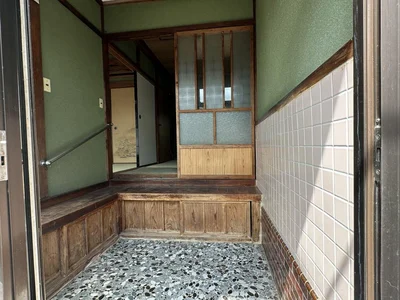 entrance