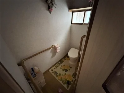 toilet