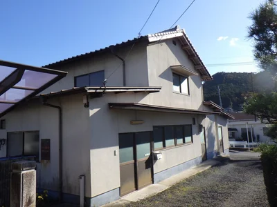 exterior exterior