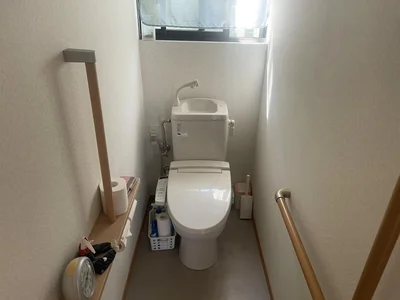 toilet toilet