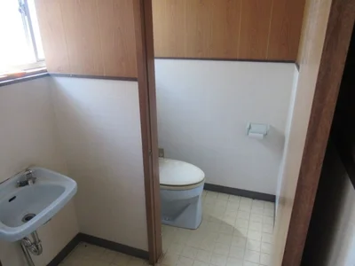 toilet