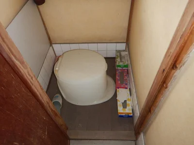 toilet
