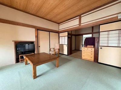 japanese-style room(s)