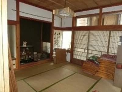 Photo 2 Photo 2