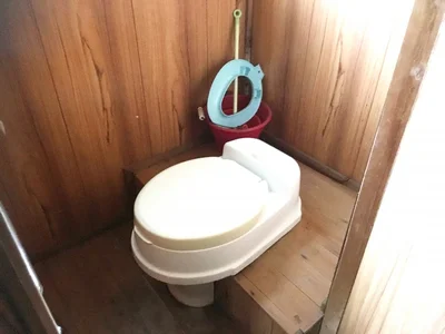 toilet