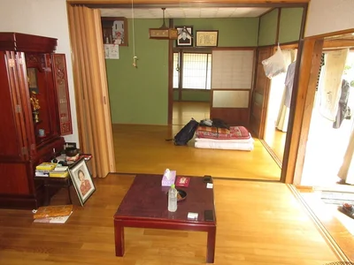 Photo 2